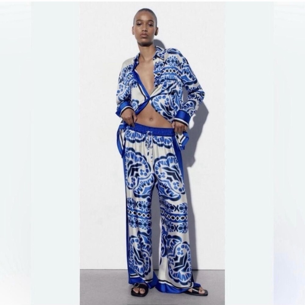 Zara Blue and White Patterned Women's two piece